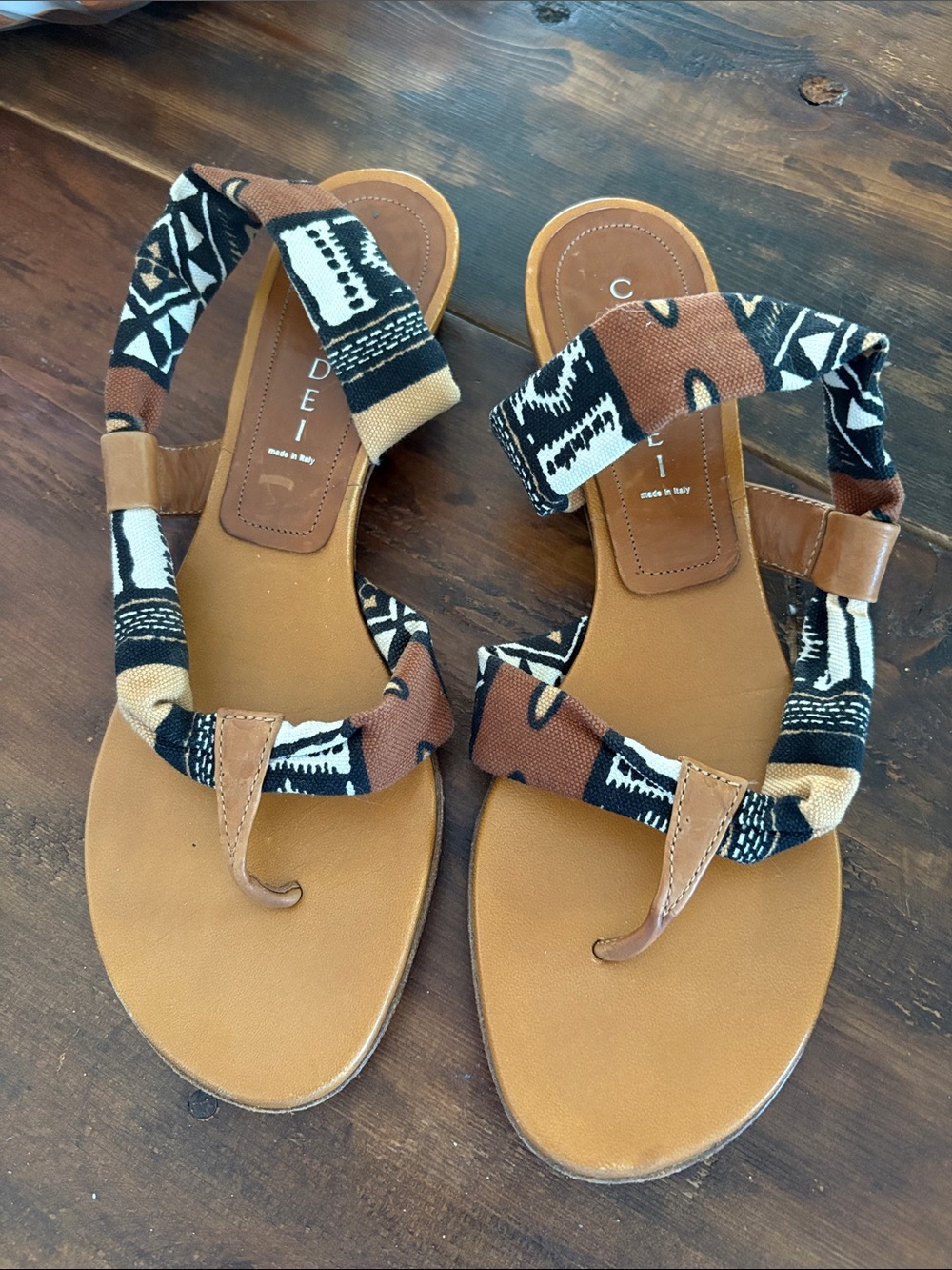 Brown Patterned Fabric Strap Women's Sandals